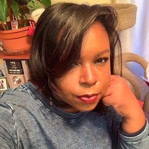 Meet your Posher, Paris